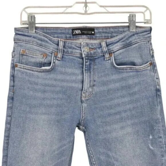 Zara Skinny Jeans Distressed Light Wash Ankle Raw  Hem Size 6 - Picture 5 of 14